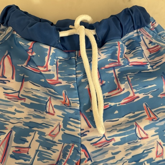Abbie & Evie swim trunks “lilly Pulitzer inspired” size 5 - Picture 3 of 7